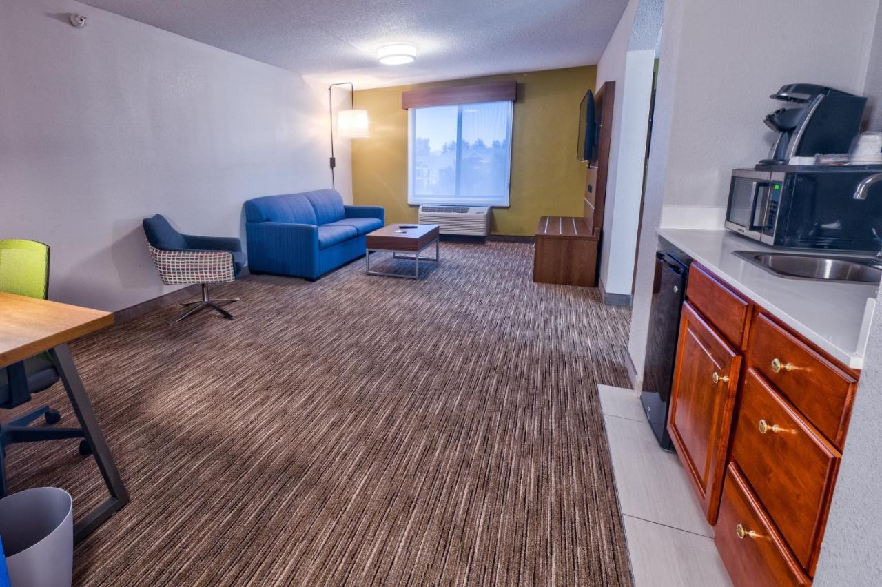 Holiday Inn Express Hotel & Suites Goshen By Ihg Exterior foto