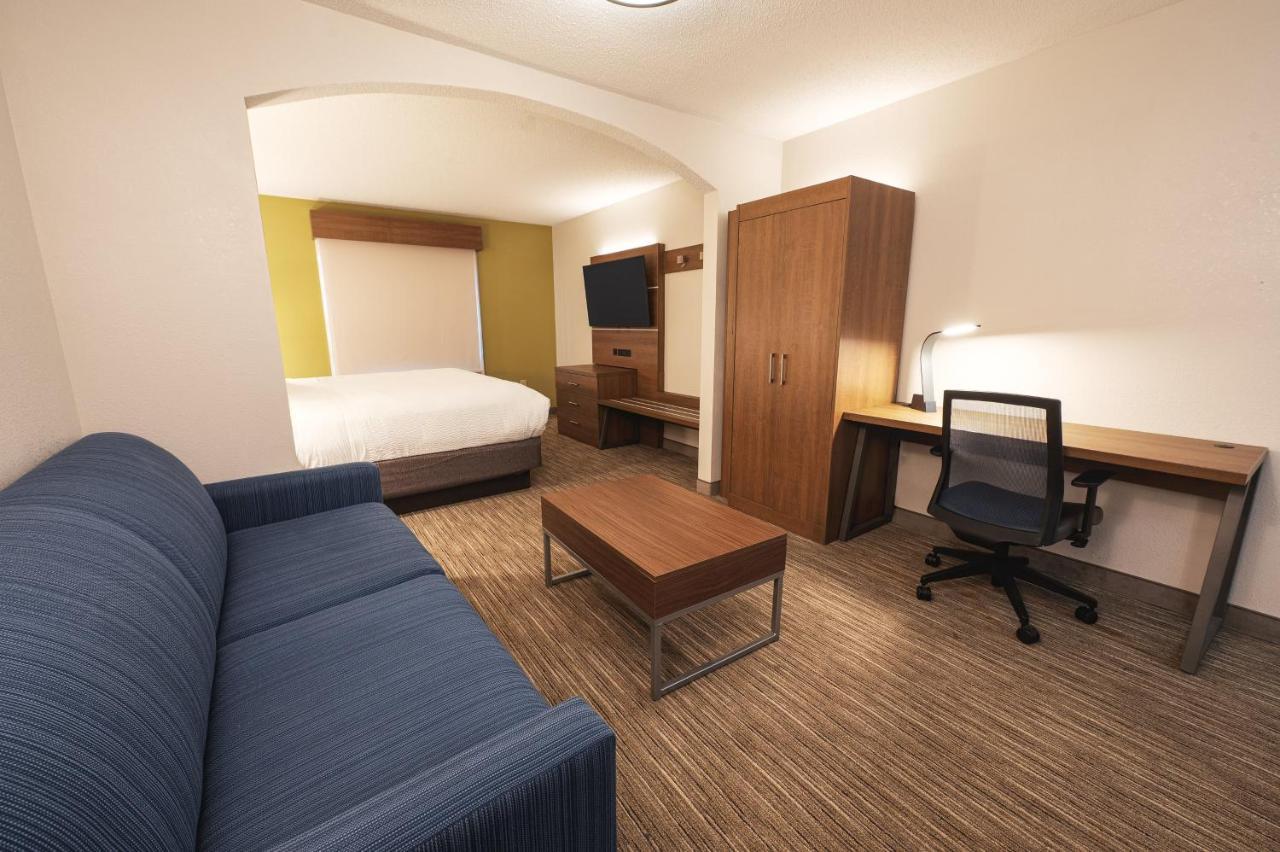 Holiday Inn Express Hotel & Suites Goshen By Ihg Exterior foto