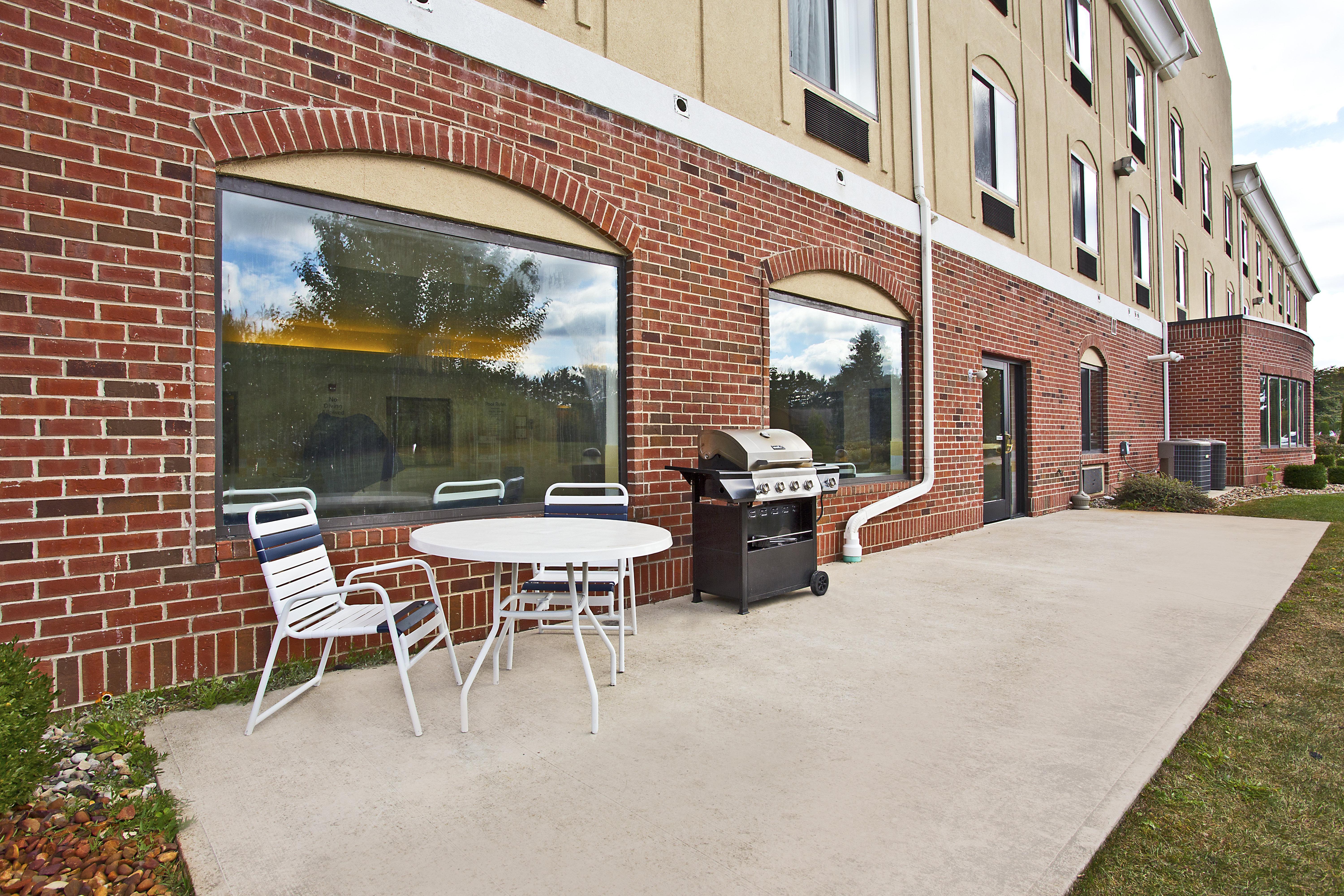 Holiday Inn Express Hotel & Suites Goshen By Ihg Exterior foto